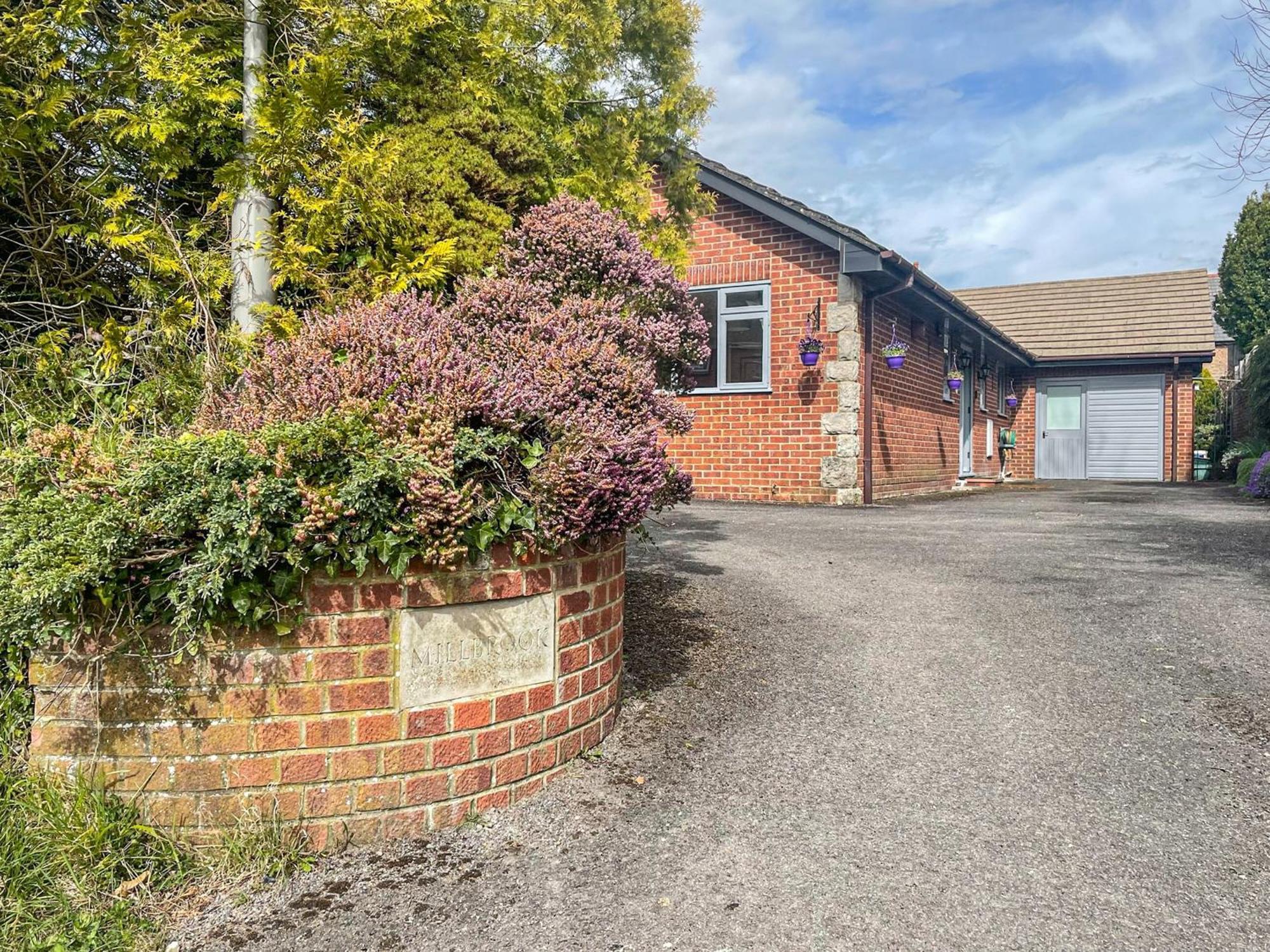 Villa Millbrook Bere Regis Exterior foto